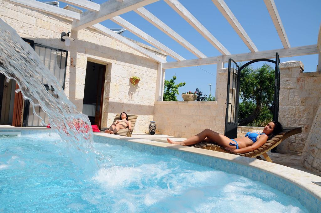 Micele Holiday Houses Locorotondo Bagian luar foto